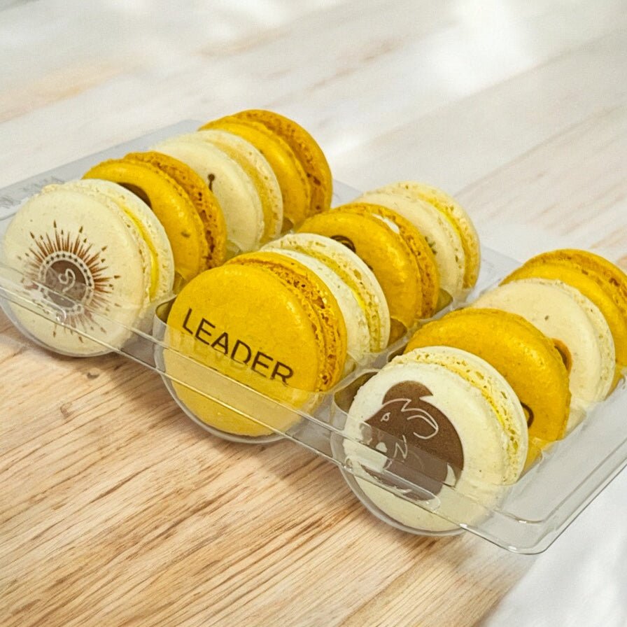 Macroscopes: The Leo Edition | Taste of Your Future. - Macaron Centrale12 Pack