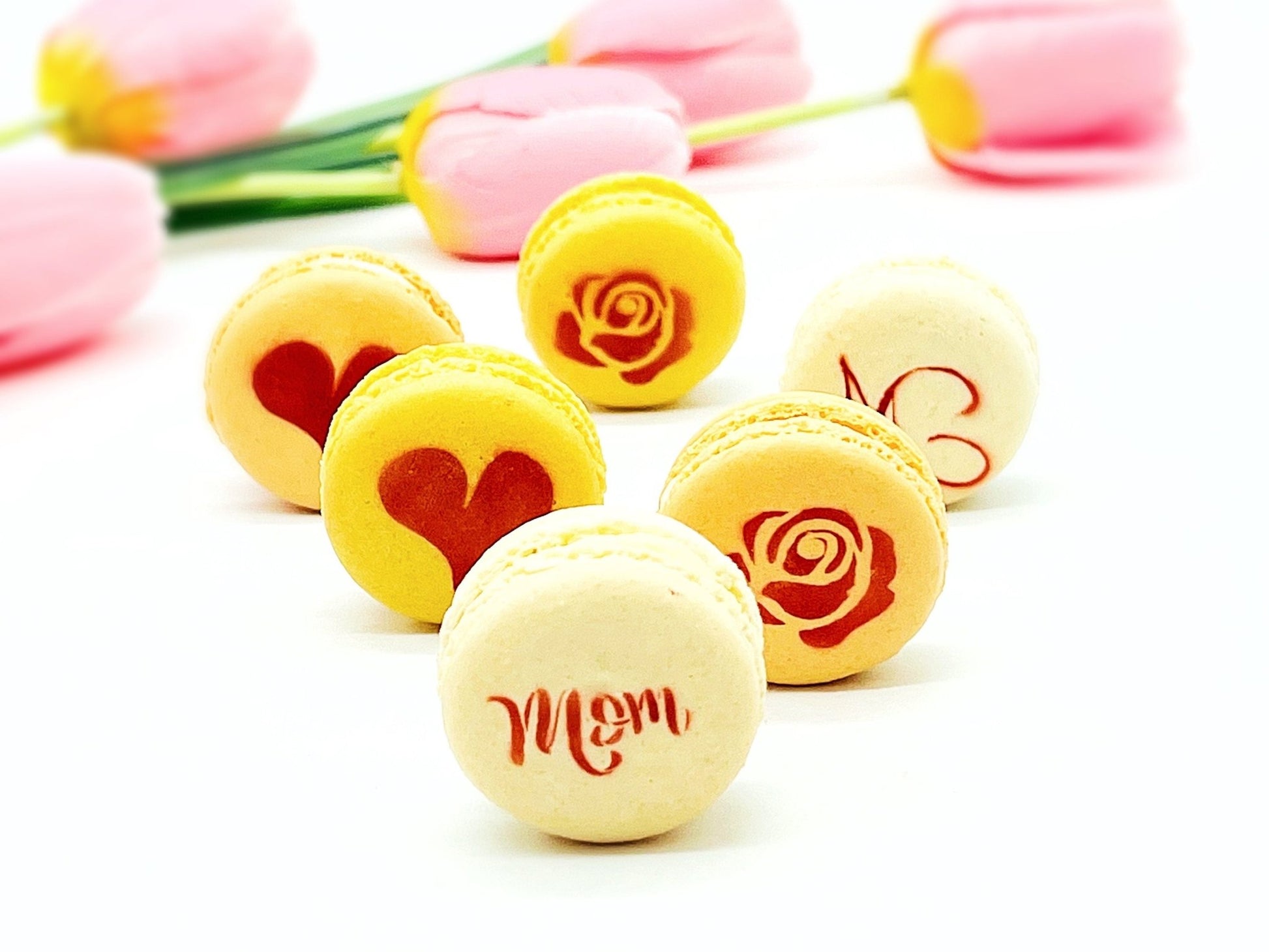 Mom French Macaron Set | Available in 6 & 12 Pack - Macaron Centrale6 Pack