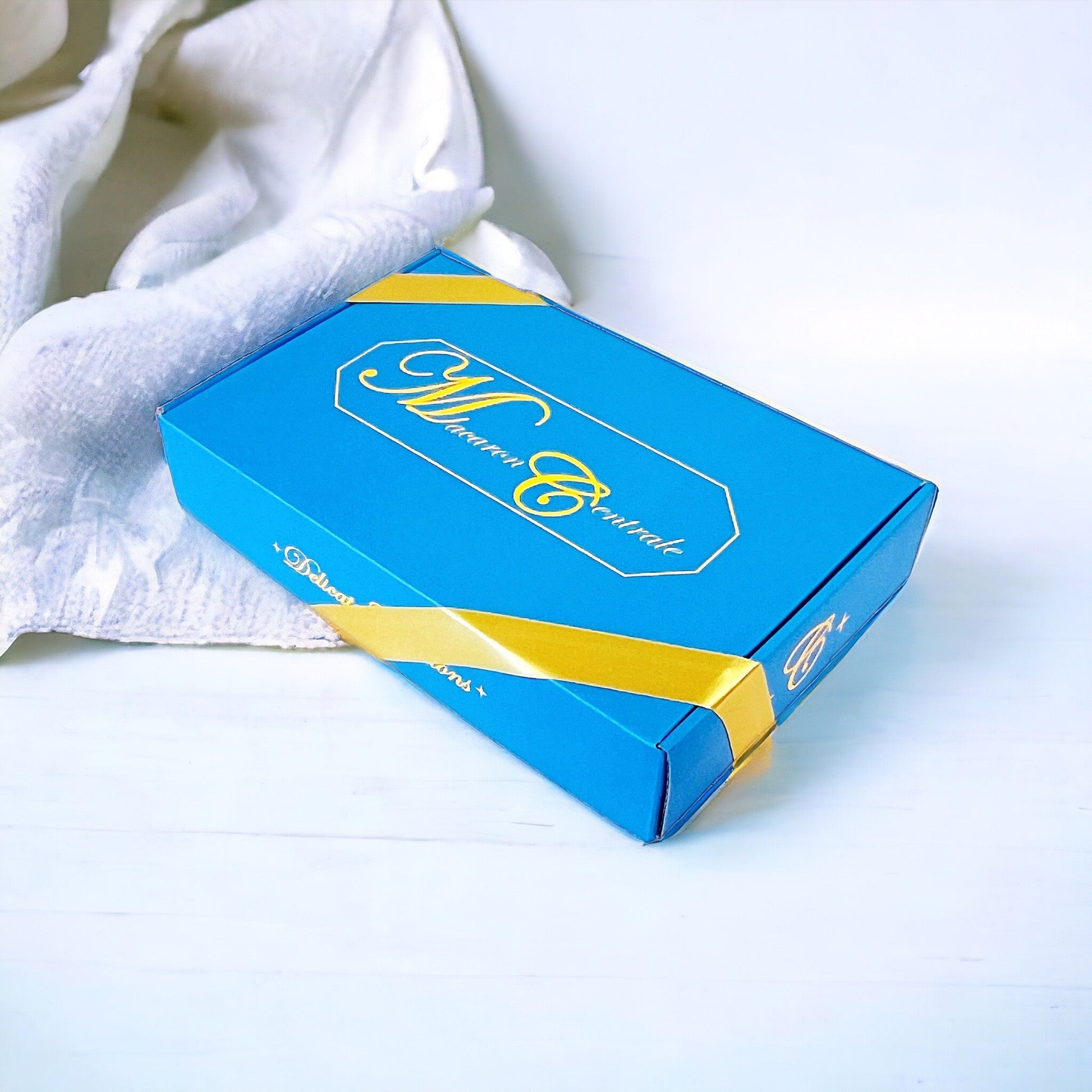 Mother's Day Gift Box French Macarons | 6, 12 & 24 Pack | a perfect gift for moms - Macaron Centrale6 Pack