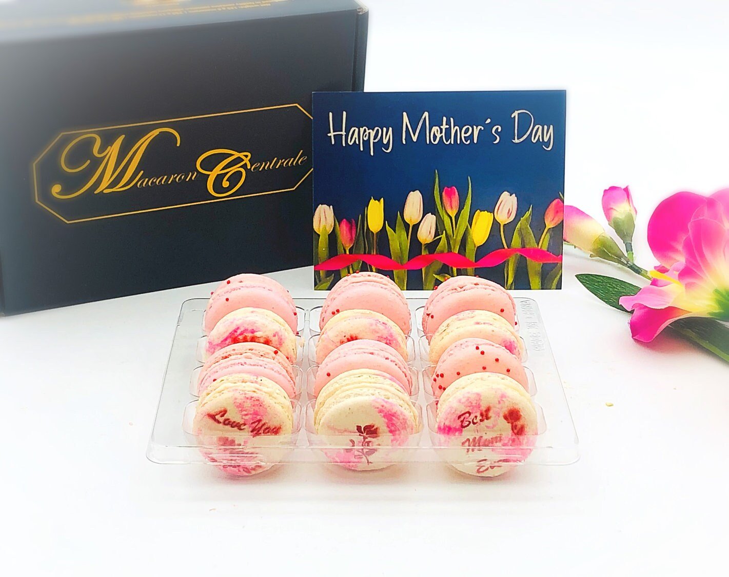 Mother's Day Macaron Set (Pink) | 12 Pack | a perfect gift for your mom - Macaron Centrale