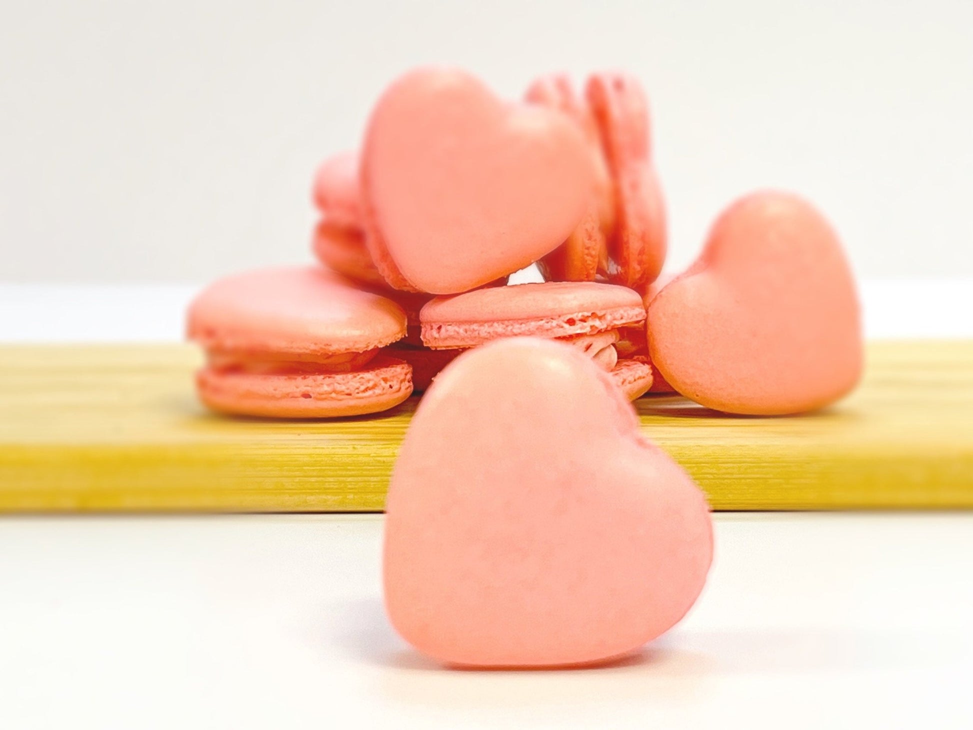 Pink Heart French Macarons | Ideal for Valentine's Day gifts, birthdays, weddings, anniversaries and more - Macaron CentraleDefault (Strawberry)12 Pack