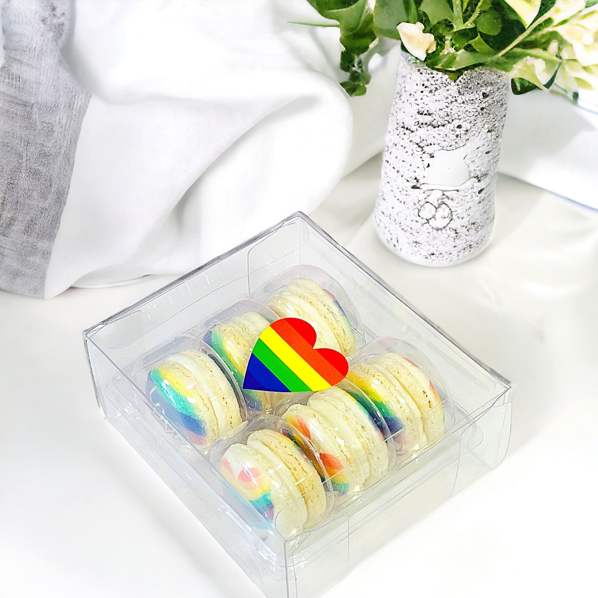 Pride & Love Macarons - Macaron Centrale6 Pack