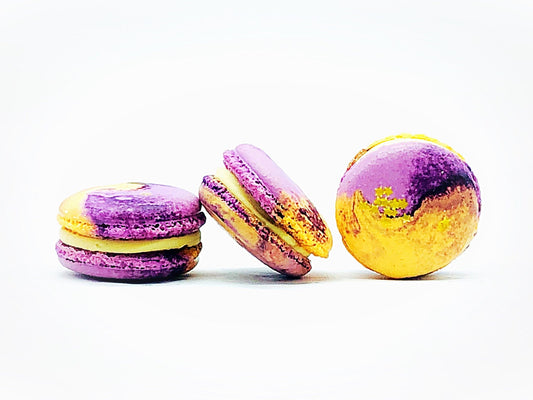 Raspberry Caramel French Macaron | Available in 6, 12 & 24 - Macaron Centrale6 Pack