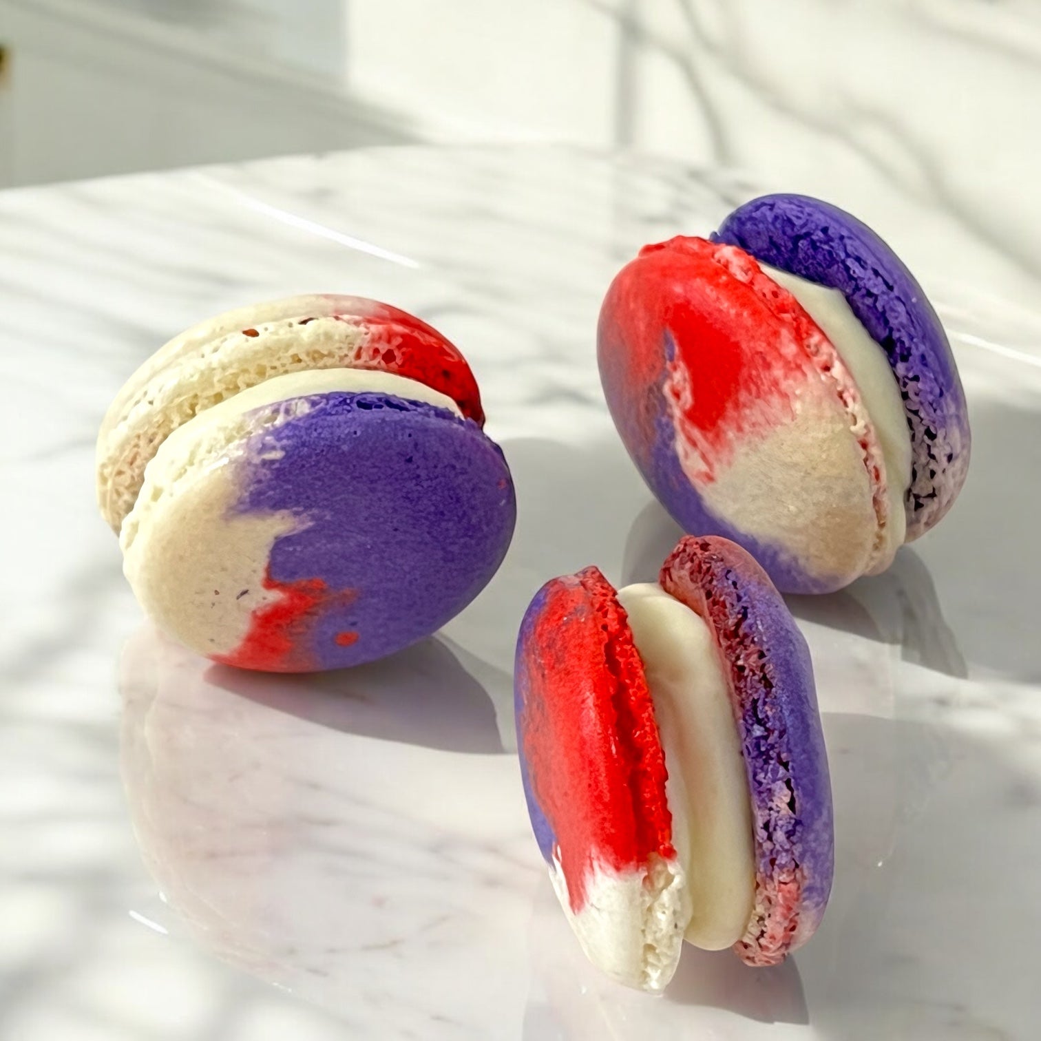 Red Velvet Cheesecake | Available in 6 , 12 & 24 Pack - Macaron Centrale6 Pack