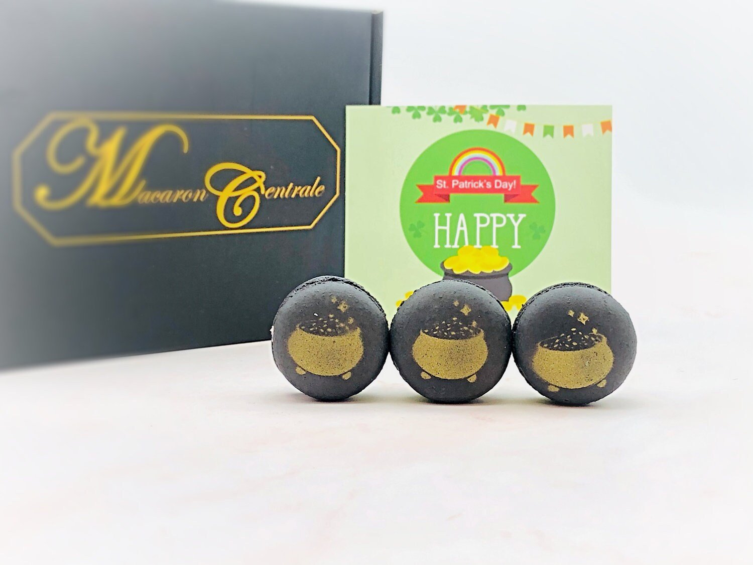 St. Patrick's Day French Macaron Set #1 | 12 Pack | Free Shipping, perfect for upcoming St. Patrick's Day Celebration - Macaron Centrale