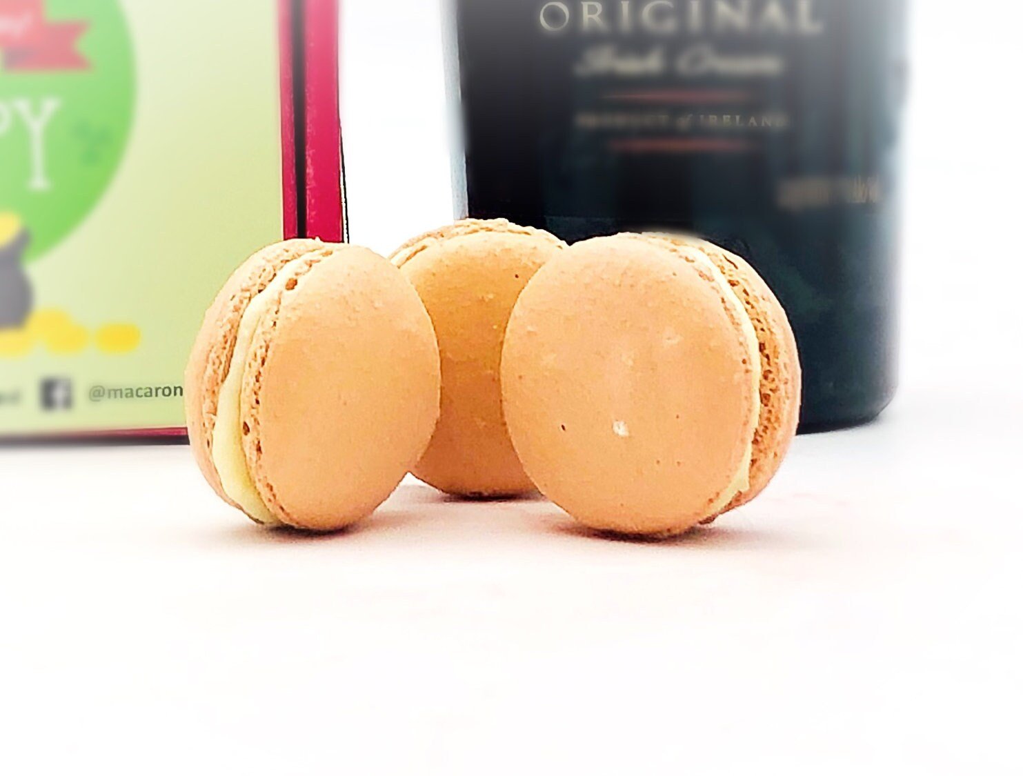 St. Patrick's Day French Macaron Set #1 | 12 Pack | Free Shipping, perfect for upcoming St. Patrick's Day Celebration - Macaron Centrale