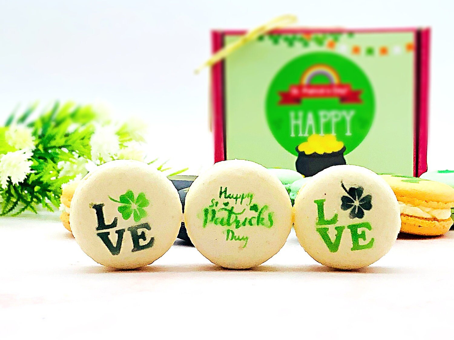 St. Patrick's Day French Macaron Set #2 | 12 Pack | Free Shipping, perfect for upcoming St. Patrick's Day Celebration - Macaron Centrale