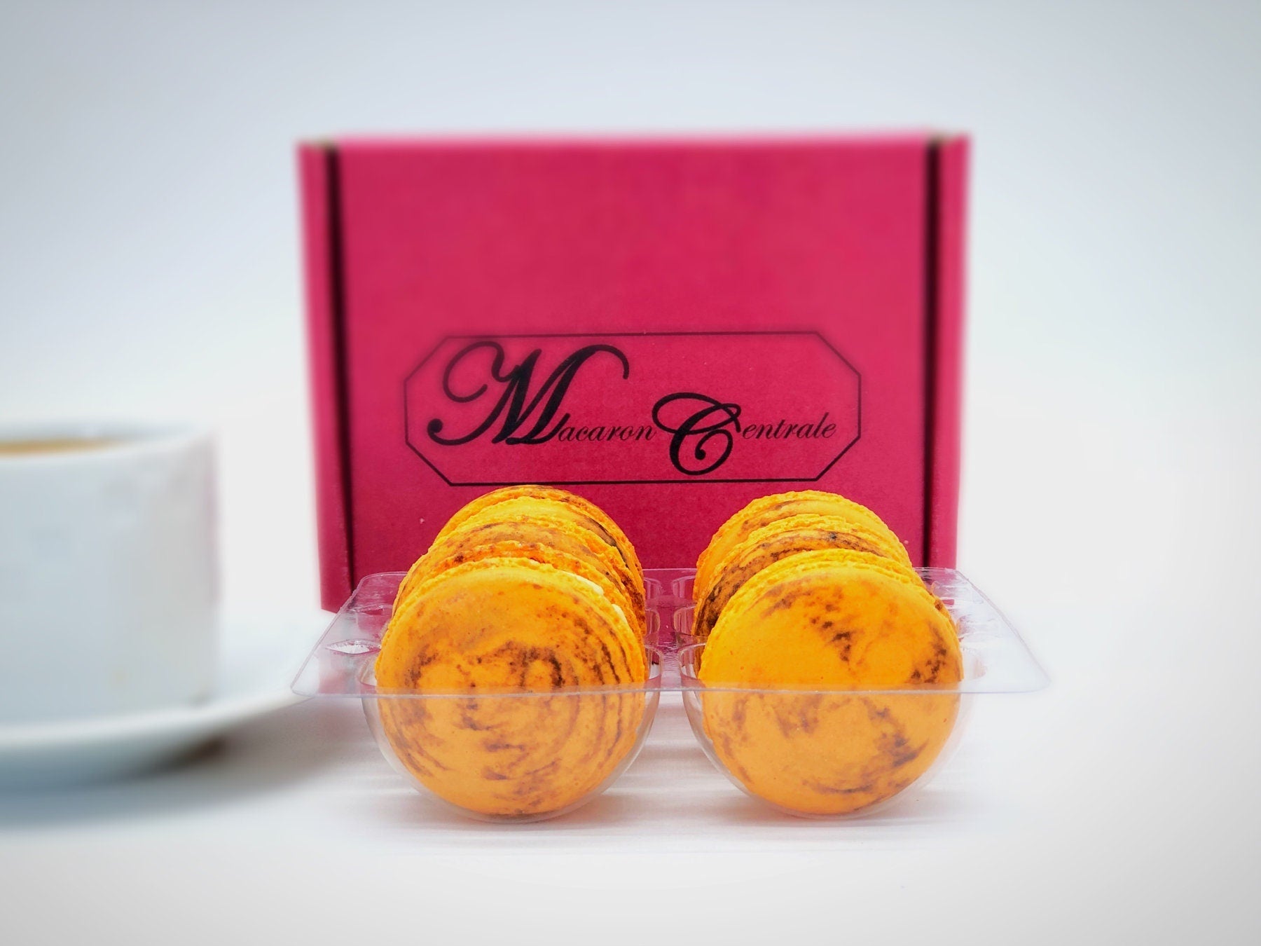 Thai Tea Macarons (6 pack) - Macaron Centrale