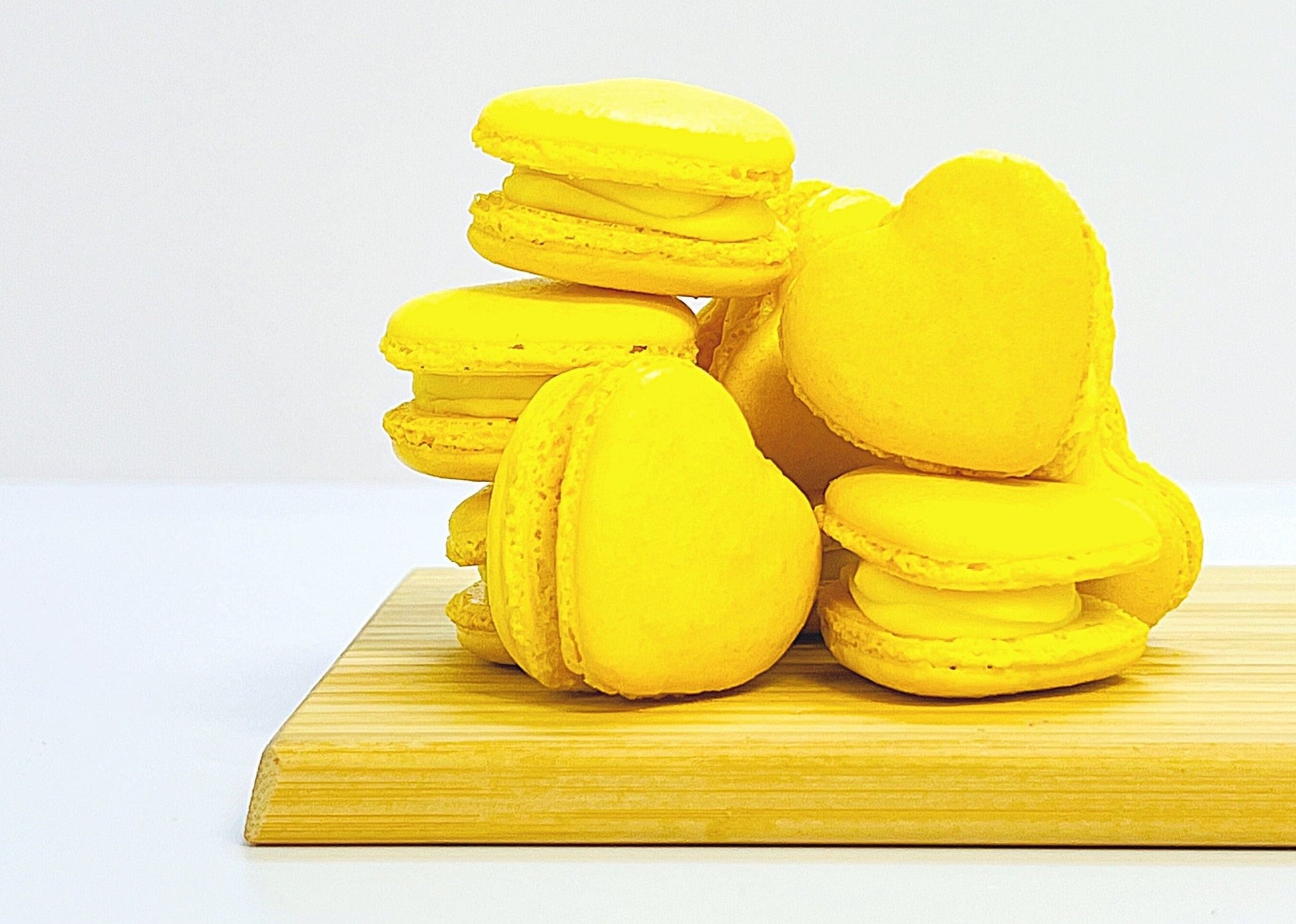 Yellow Heart French Macarons | Ideal for Valentine's Day gifts, birthdays, weddings, anniversaries and more - Macaron CentraleDefault (Lemon)12 Pack