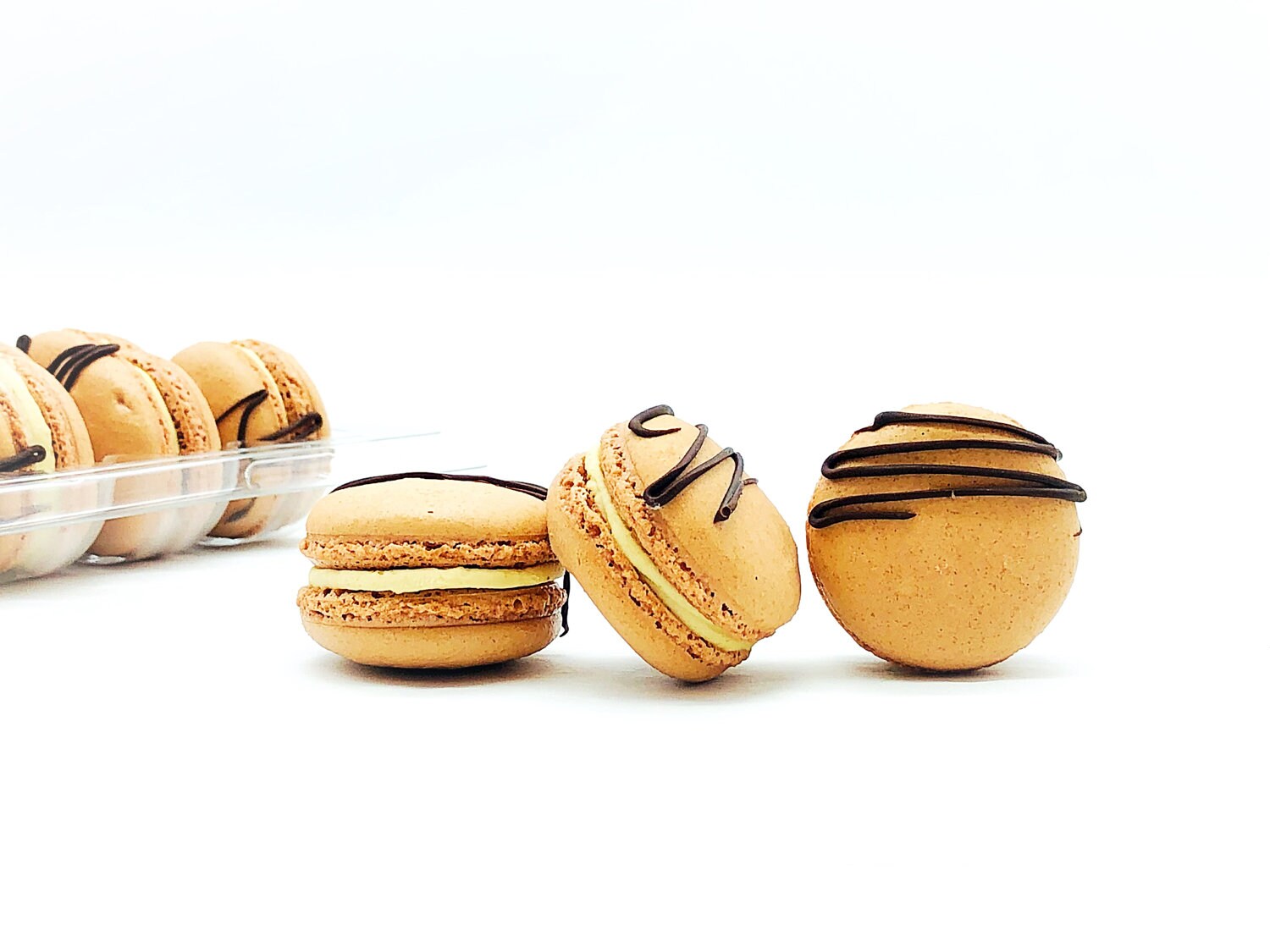 50 Pack Peanut Chocolate  French Macaron Value Pack-Macaron Centrale